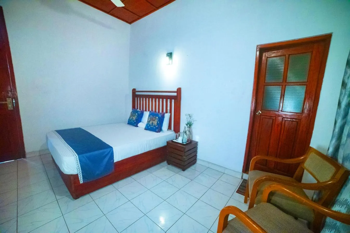 Hotel King Ray By Tbs Kandy Sri Lanka